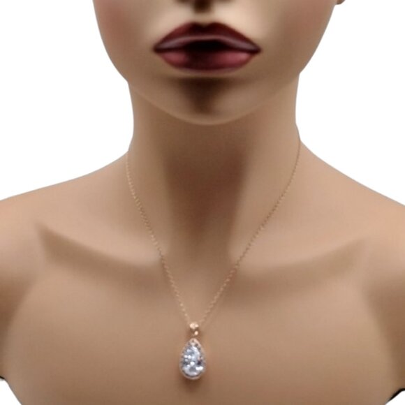 Dainty Rose Gold-toned Teardrop Pendant Necklace NWOT - Picture 10 of 16